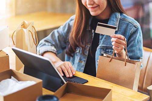 retail-online-shopping